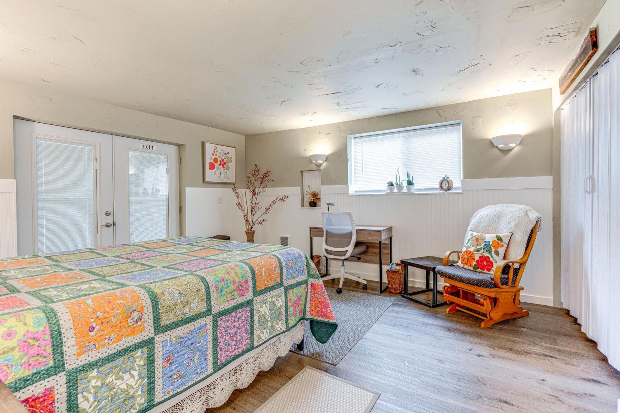 Charming Updated Retreat Walk To Lake Stevens! Exterior photo
